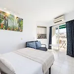 Holidays2Benalmadena Mayte Studio Aacc & Terraza