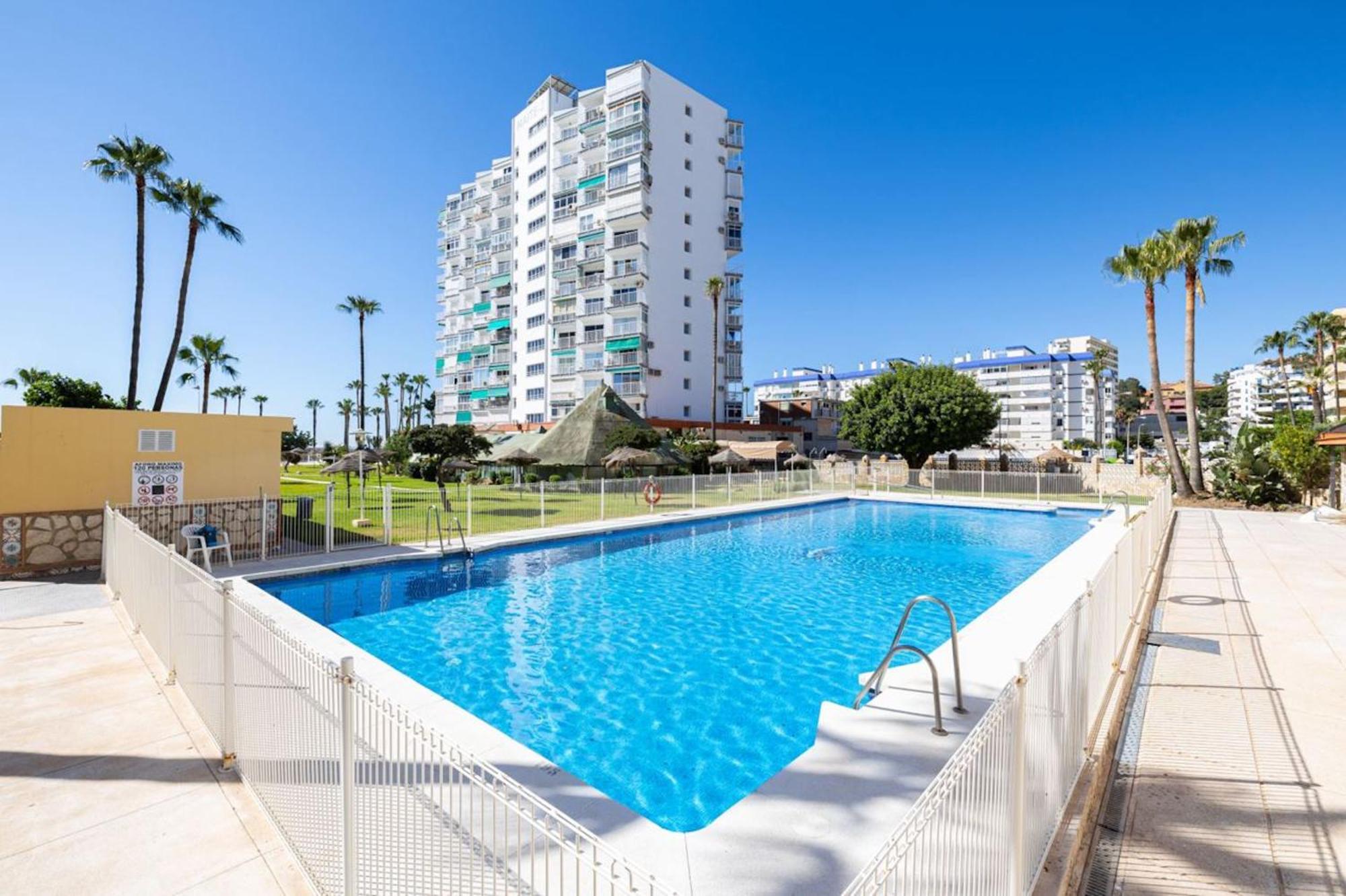 Apartment Holidays2benalmadena Mayte Aacc & Terraza *