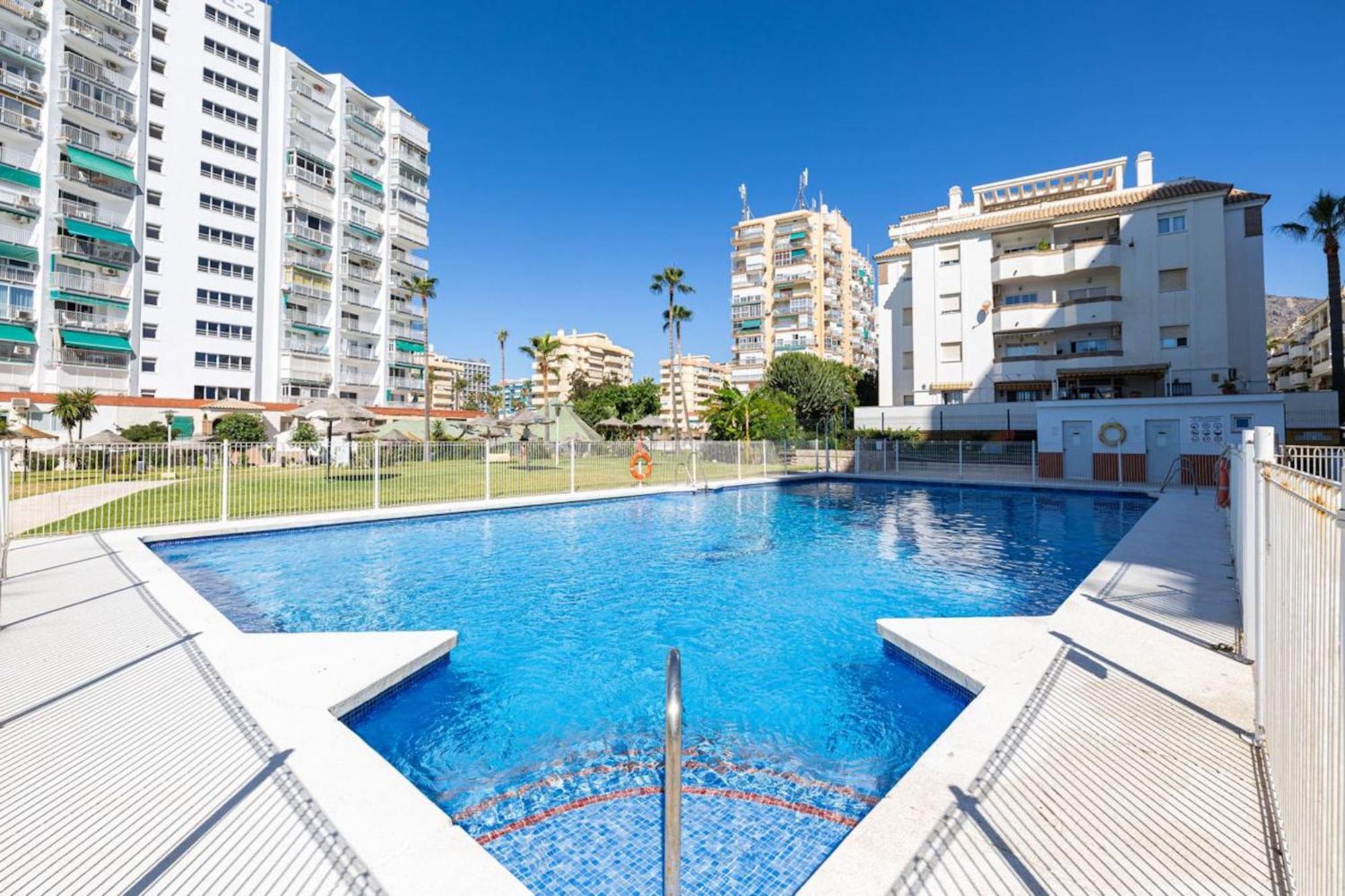 Holidays2benalmadena Mayte Aacc & Terraza